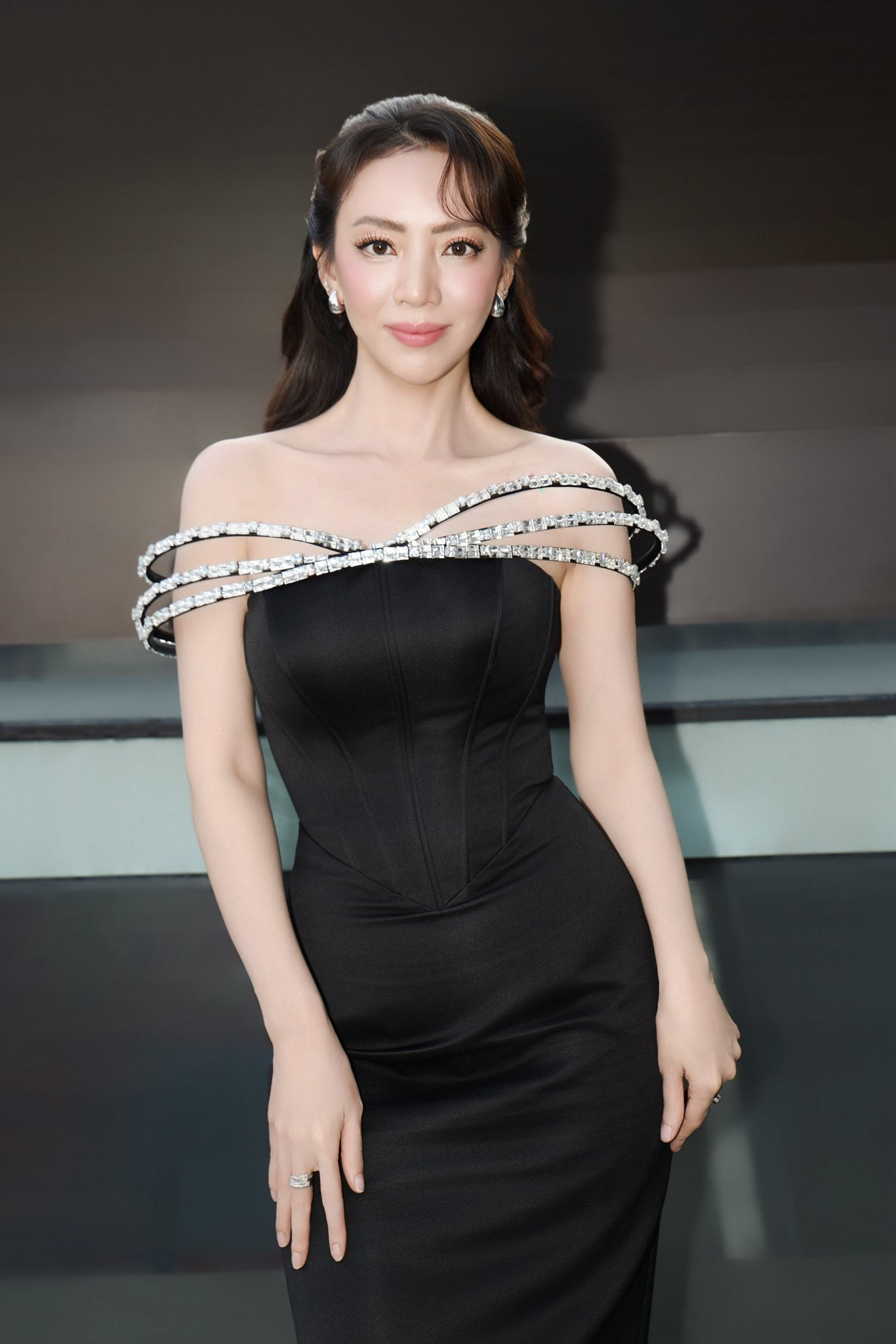 BÀI XUÂN ONLINE NGÀY 22-2 (MÙNG 6). TỰA: Thu Trang: 