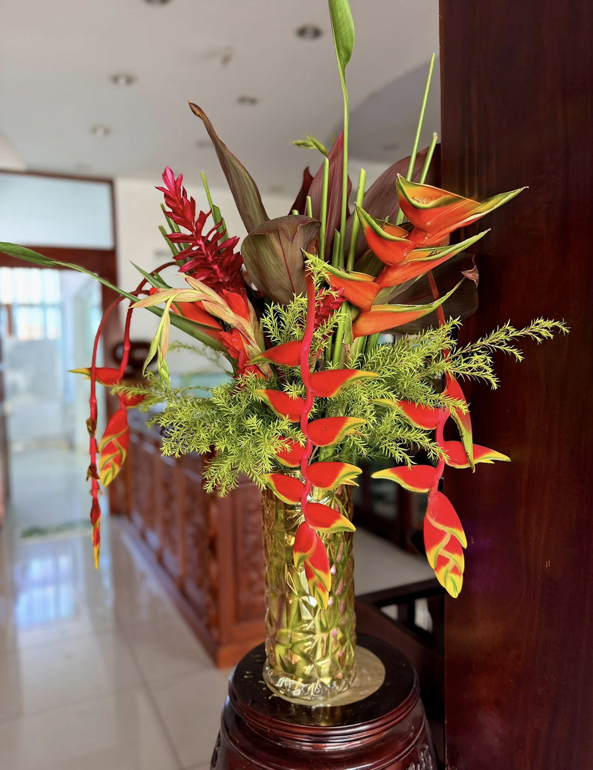 Ca sĩ Mỹ Lệ ở tuổi 54 sống viên mãn bên biệt thự 1 . 000 M2 tại TP HCM - Ảnh 7.