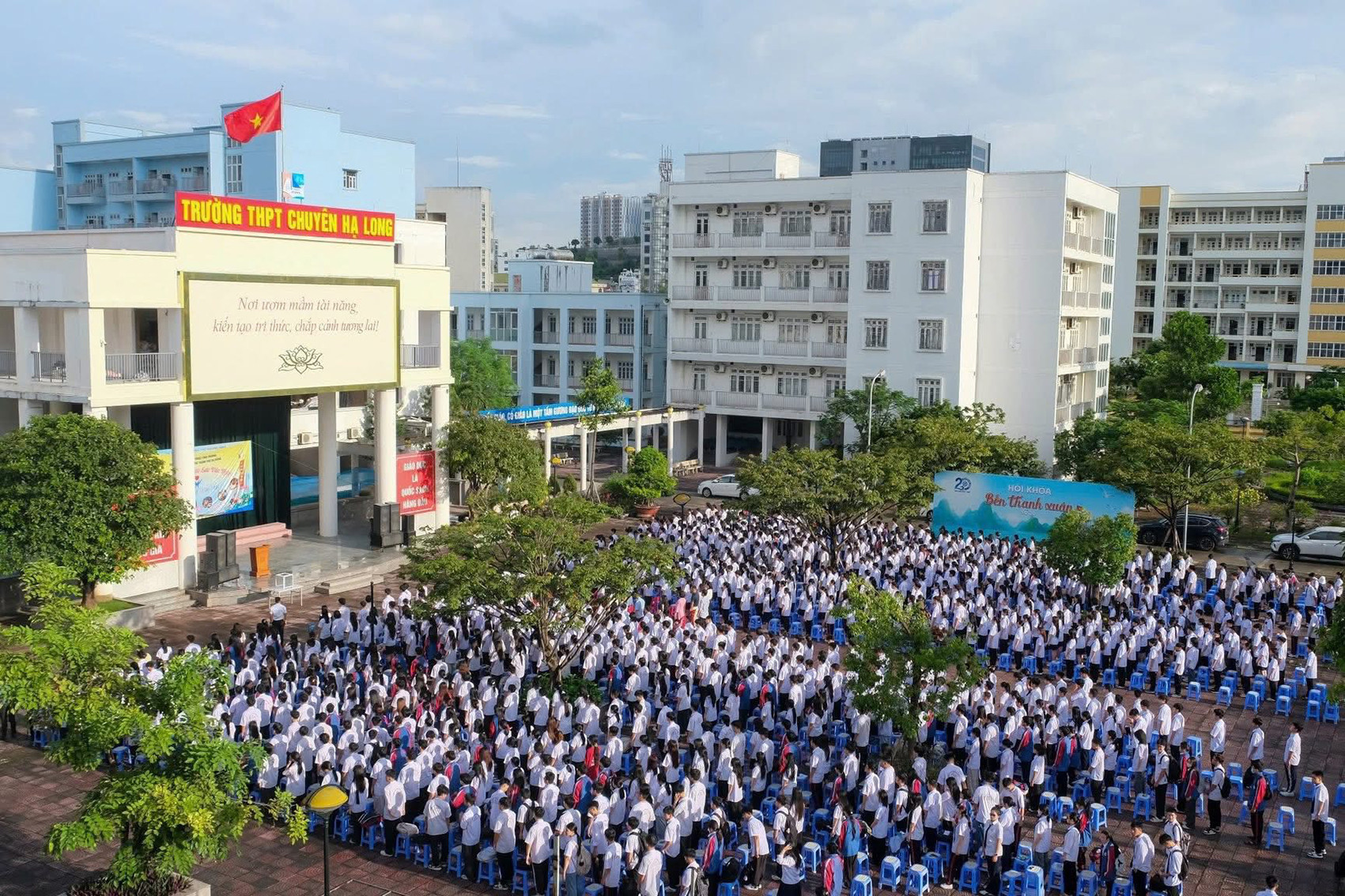 569195857_1325624489352606_1687390016810770759_n (1).jpg