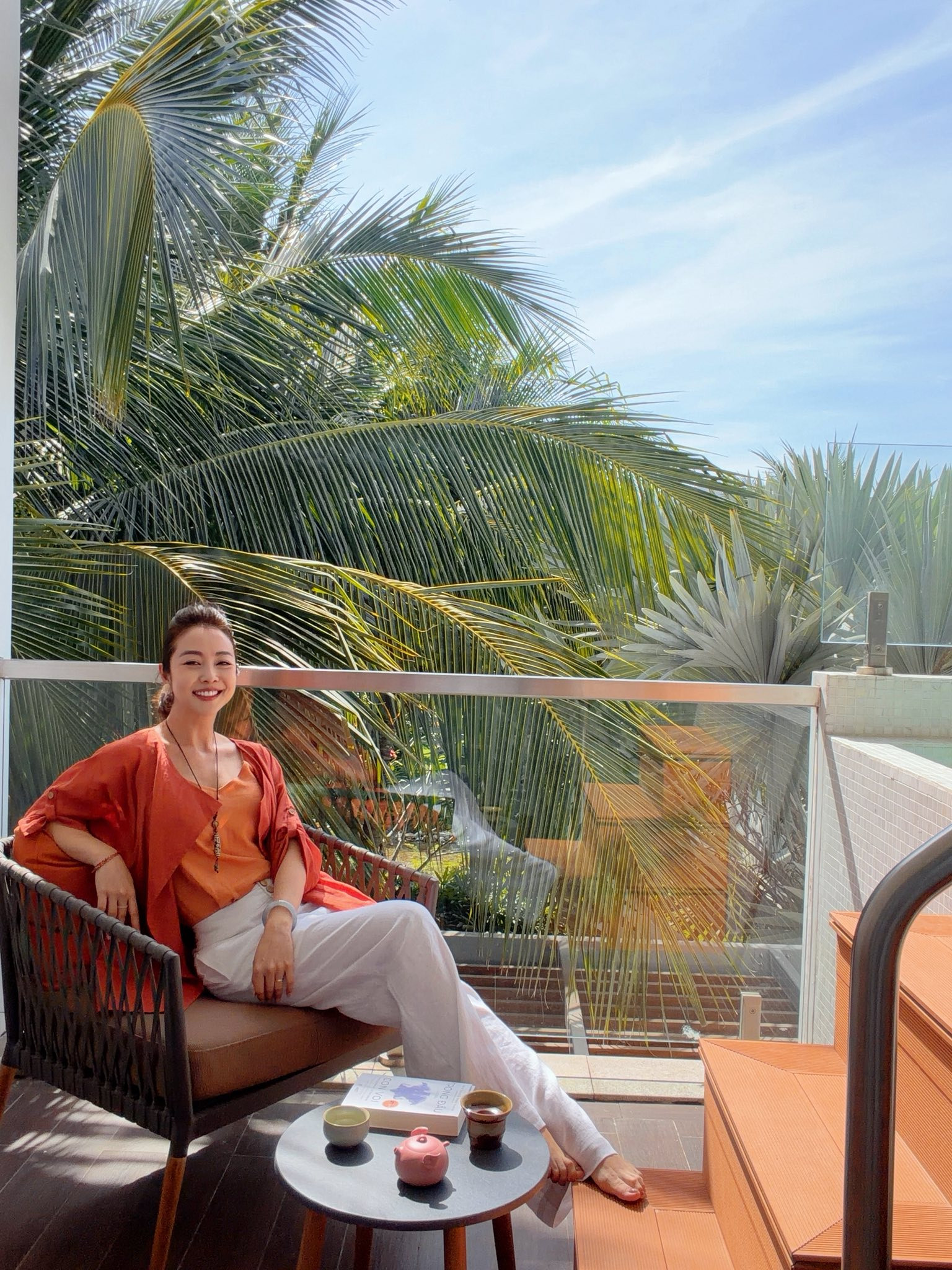 Con gái Hoa hậu Jennifer Phạm thừa hưởng nét đẹp của cả bố lẫn mẹ - Ảnh 8.