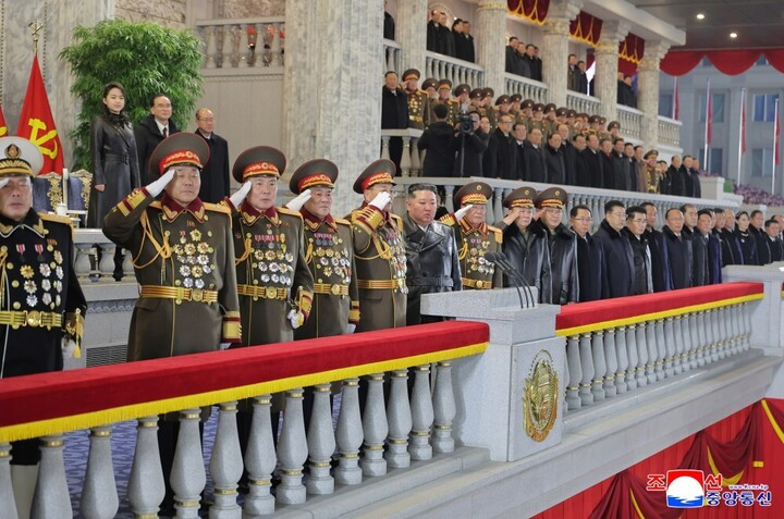 Buổi lễ có sự tham gia của nhà lãnh đạo Triều Tiên Kim Jong-un, con gái Kim Ju-ae và các lãnh đạo quân đội cấp cao.