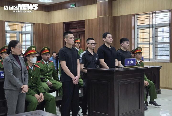 Các bị cáo tại phiên tòa