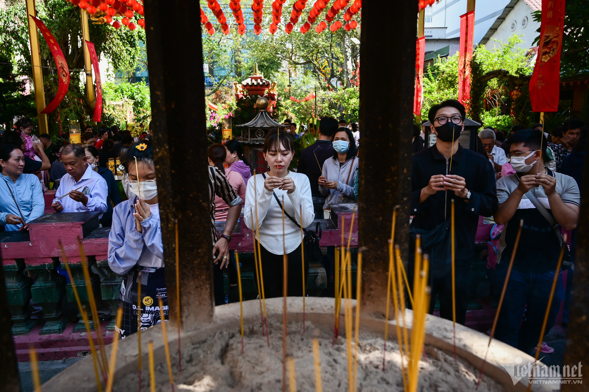 Cúng Rằm tháng Giêng năm 2026 ngày, giờ nào đẹp?插图 w di chua ng hue 5245 1 454.jpg