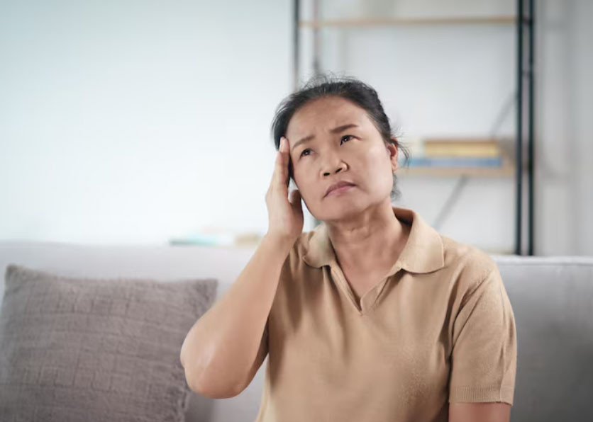 Ly hôn ở tuổi xế chiều, tôi mới biết thế nào là được sống cho mình - Ảnh 1.