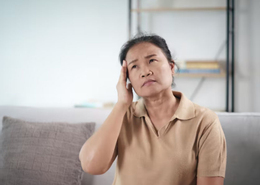 Ly hôn ở tuổi xế chiều, tôi mới biết thế nào là được sống cho mình - Ảnh 1.