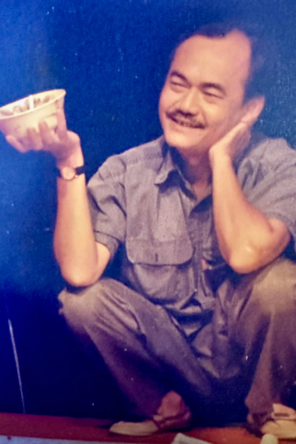 Nam NSND U70 vừa được bạn gái kém 36 tuổi cầu hôn ở Huế là ai? - Ảnh 6.