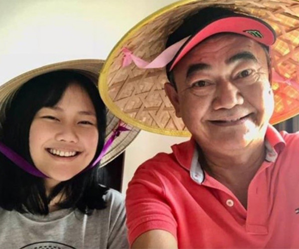 Nam NSND U70 tìm được tình yêu ở tuổi xế chiều, mua được nhà riêng插图9 Nam NSND U70 vừa được bạn gái kém 36 tuổi cầu hôn ở Huế là ai? - Ảnh 10.