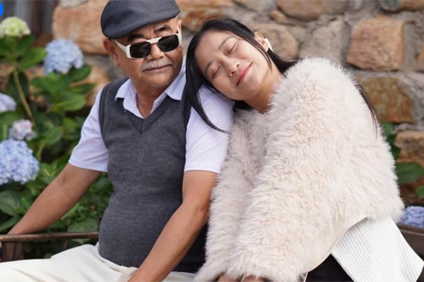 Nam NSND U70 vừa được bạn gái kém 36 tuổi cầu hôn ở Huế là ai? - Ảnh 4.