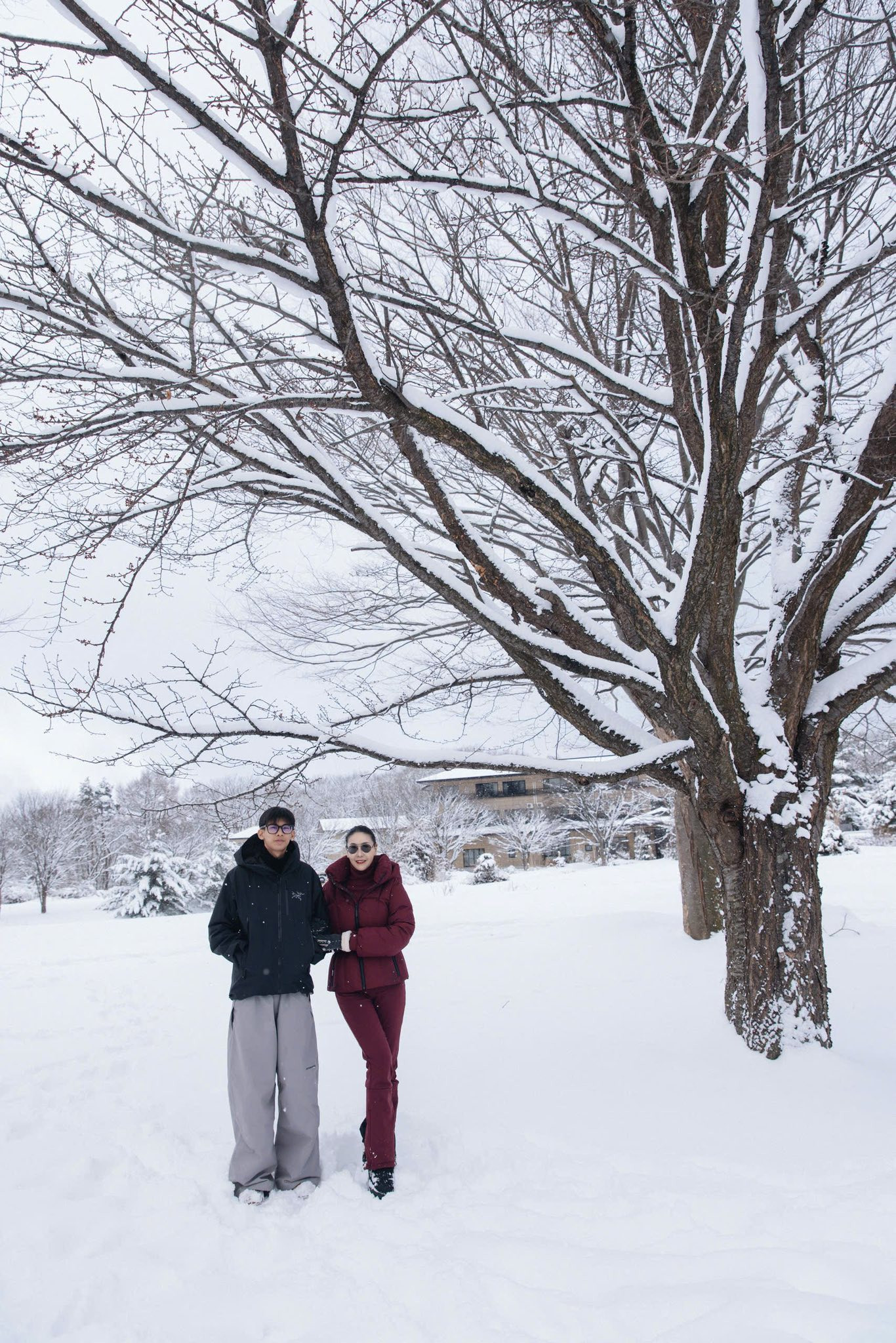 Con trai Hà Kiều Anh 13 tuổi đã rời gia đình đi du học, giờ ra sao? - Ảnh 2.