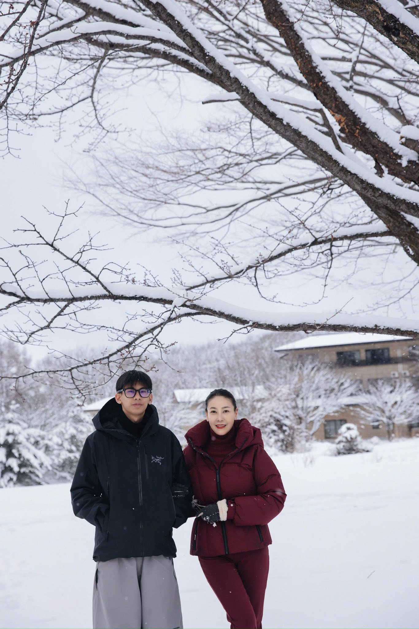 Con trai Hà Kiều Anh 13 tuổi đã rời gia đình đi du học, giờ ra sao? - Ảnh 4.