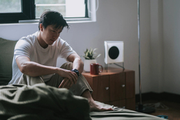 Tôi suy sụp sau khi tình cờ phát hiện ra vợ ngoại tình. (Ảnh minh họa: Getty Image)