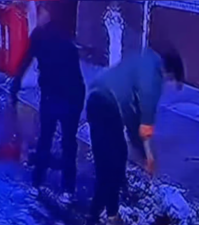 Quên khóa nước sau khi tắm, người phụ nữ biến khu dân cư thành ‘sân trượt băng’插图1 santruotbang2.png