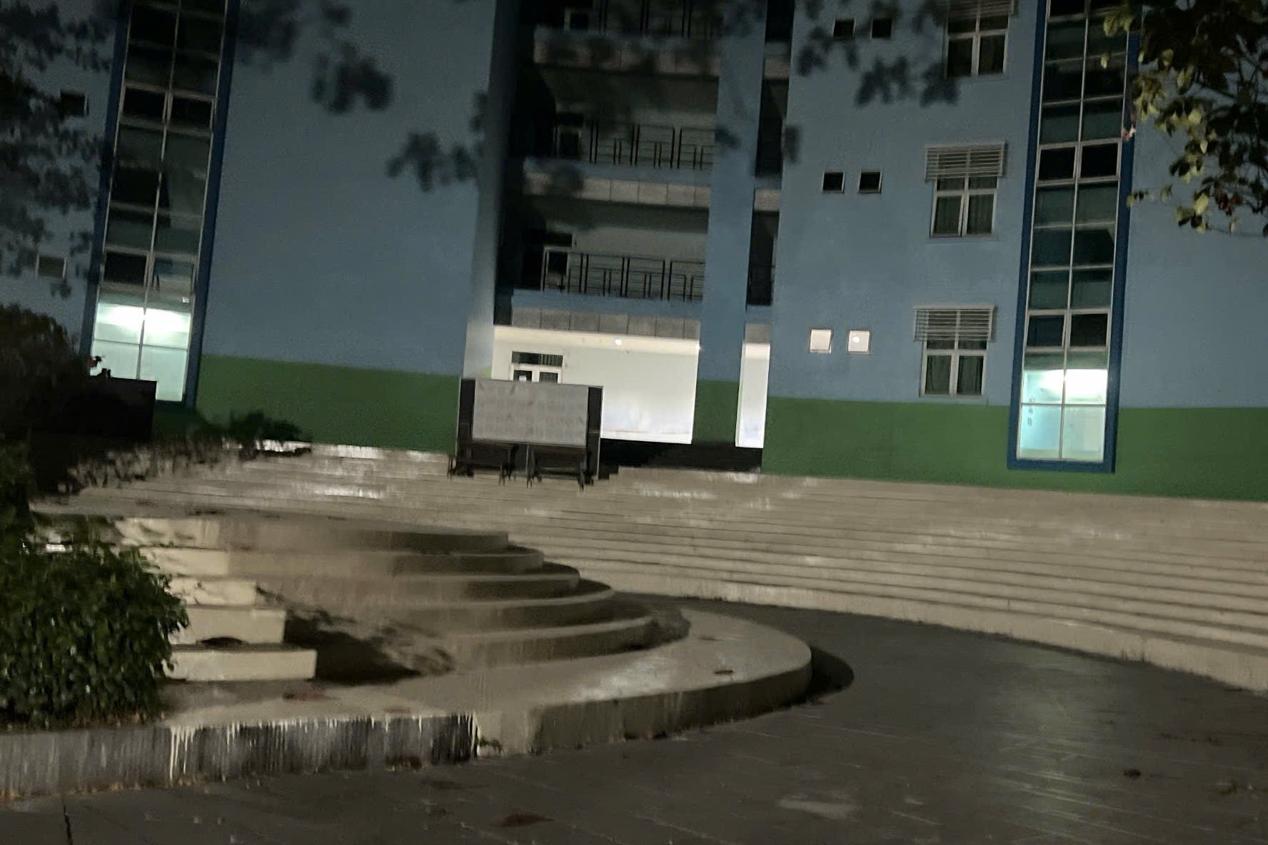 Điều tra nam sinh viên tử vong trong khuôn viên Đại học Quốc gia TPHCM - Ảnh 1.