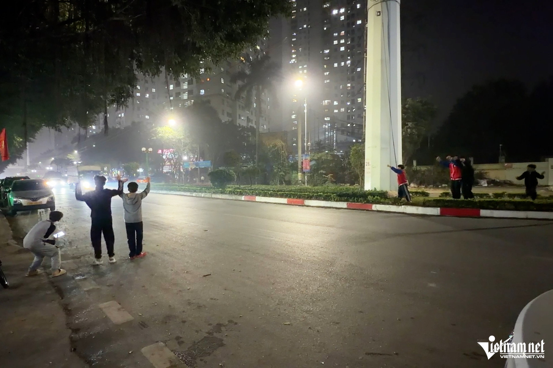 W-ngay mua xe tai.00_00_27_22.Still004.jpg