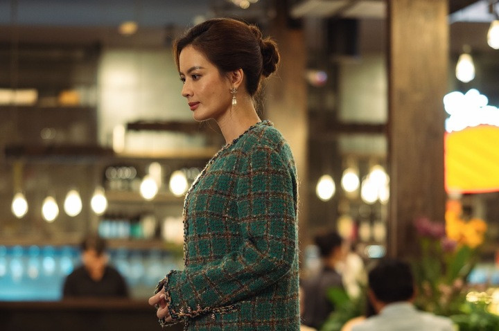 So với các dự án trước, vai diễn này mang đến cho Như Vân nhiều đất diễn và đòi hỏi chiều sâu nội tâm phức tạp hơn. Là diễn viên tay ngang, người đẹp chủ yếu khai thác trải nghiệm đời sống để tìm điểm kết nối với nhân vật, qua đó thể hiện vai diễn một cách tự nhiên.