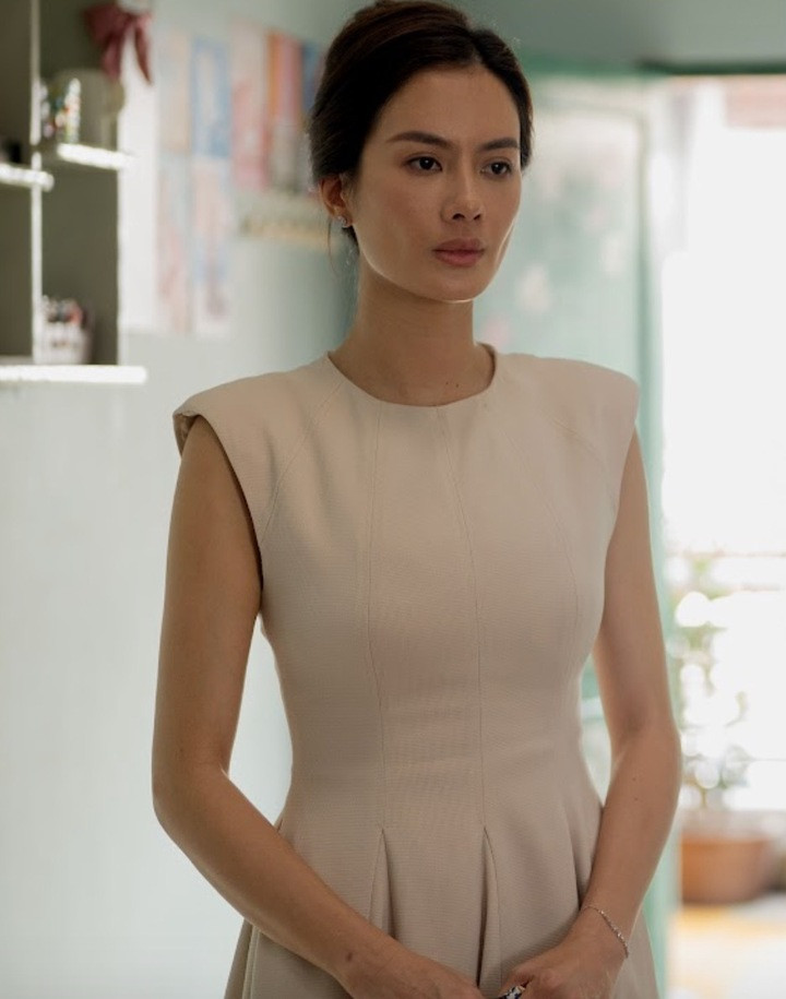 Như Vân cho biết cô bị lay động từ khi đọc kịch bản, bởi tác phẩm kể về hành trình