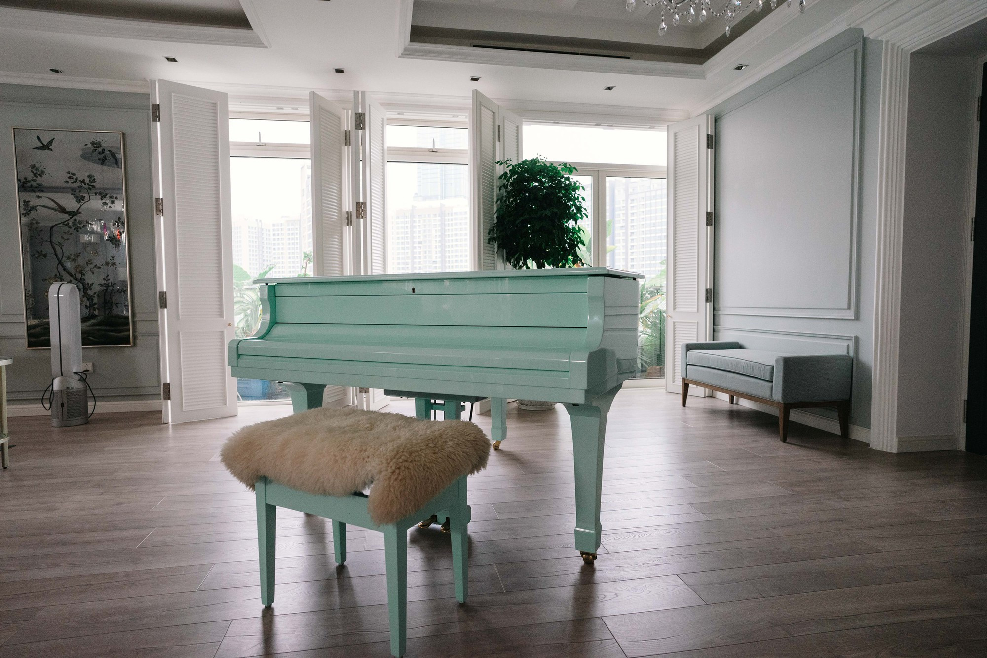 Penthouse triệu đô của ‘phú bà’ Hannah Olala ngập tràn sắc Xuân插图21 Điểm 'khác thường' trong penhouse lộng lẫy đón Tết sớm của 'nữ hoàng livestream' khiến nhiều người thán phục khi biết lý do- Ảnh 32.