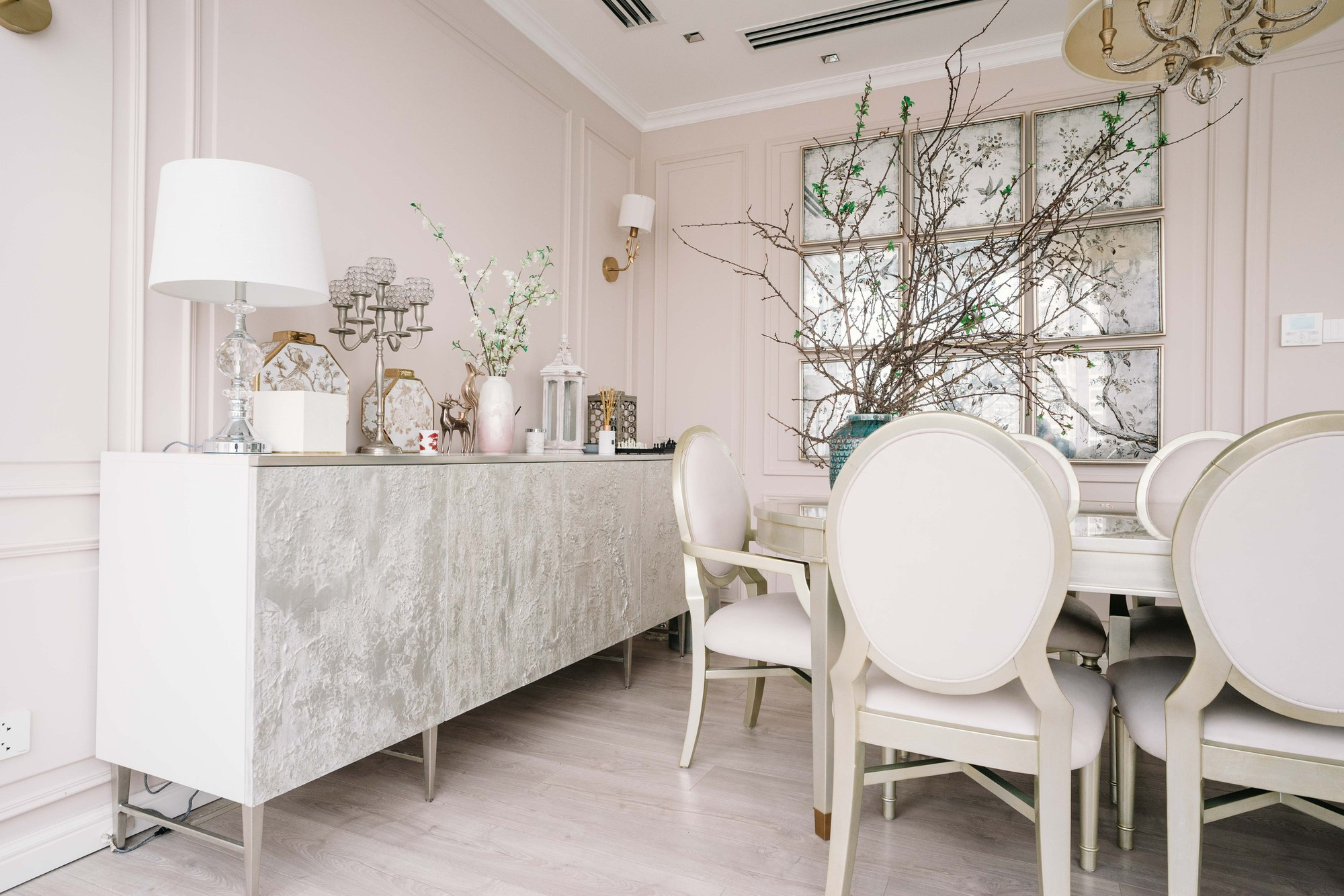 Điểm 'khác thường' trong penhouse lộng lẫy đón Tết sớm của 'nữ hoàng livestream' khiến nhiều người thán phục khi biết lý do- Ảnh 44.