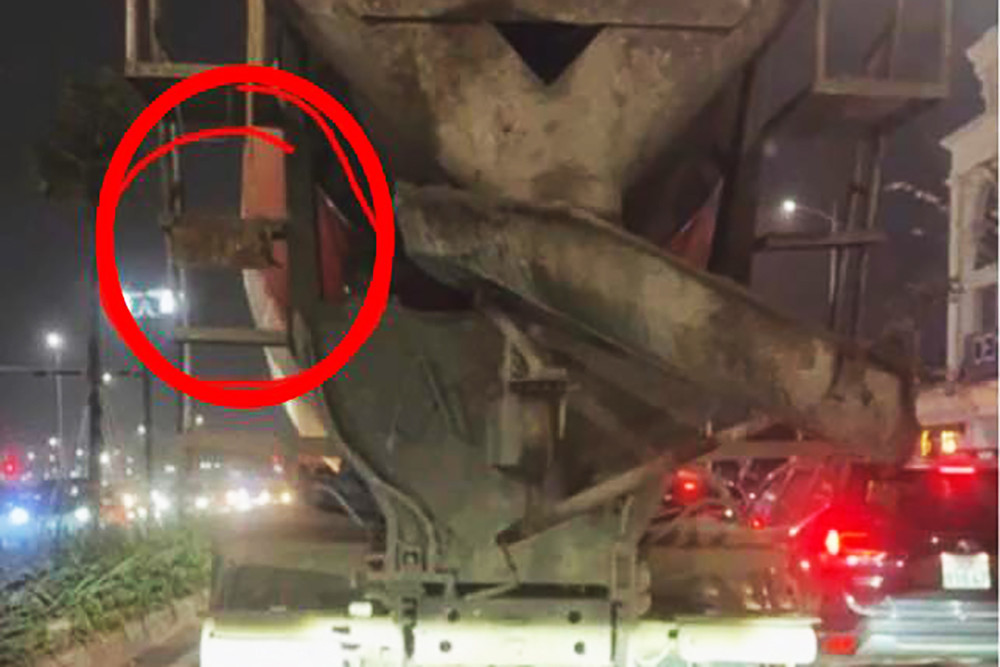 Mức phạt cao nhất khi đi xe máy mà không gạt chân chống插图1 Mức phạt cao nhất khi đi xe máy mà không gạt chân chống插图1