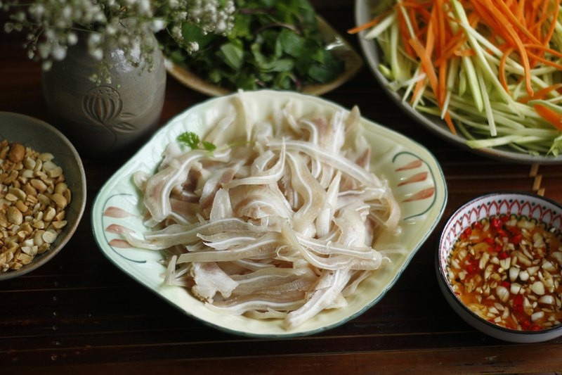 Mâm cúng ông Công ông Táo của 'nàng dâu hào môn' Đỗ Hà có món ăn cực đặc biệt, vừa đẹp mắt, vừa dễ làm - Ảnh 10.