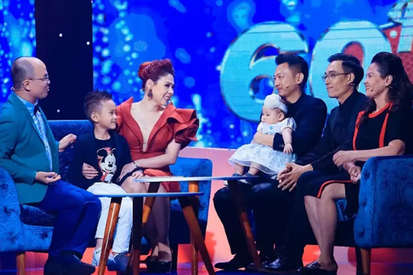 Mẹ ruột ít người biết của 'búp bê' Thanh Thảo: Tri kỷ dõi theo những cuộc tình của con gái - Ảnh 2.