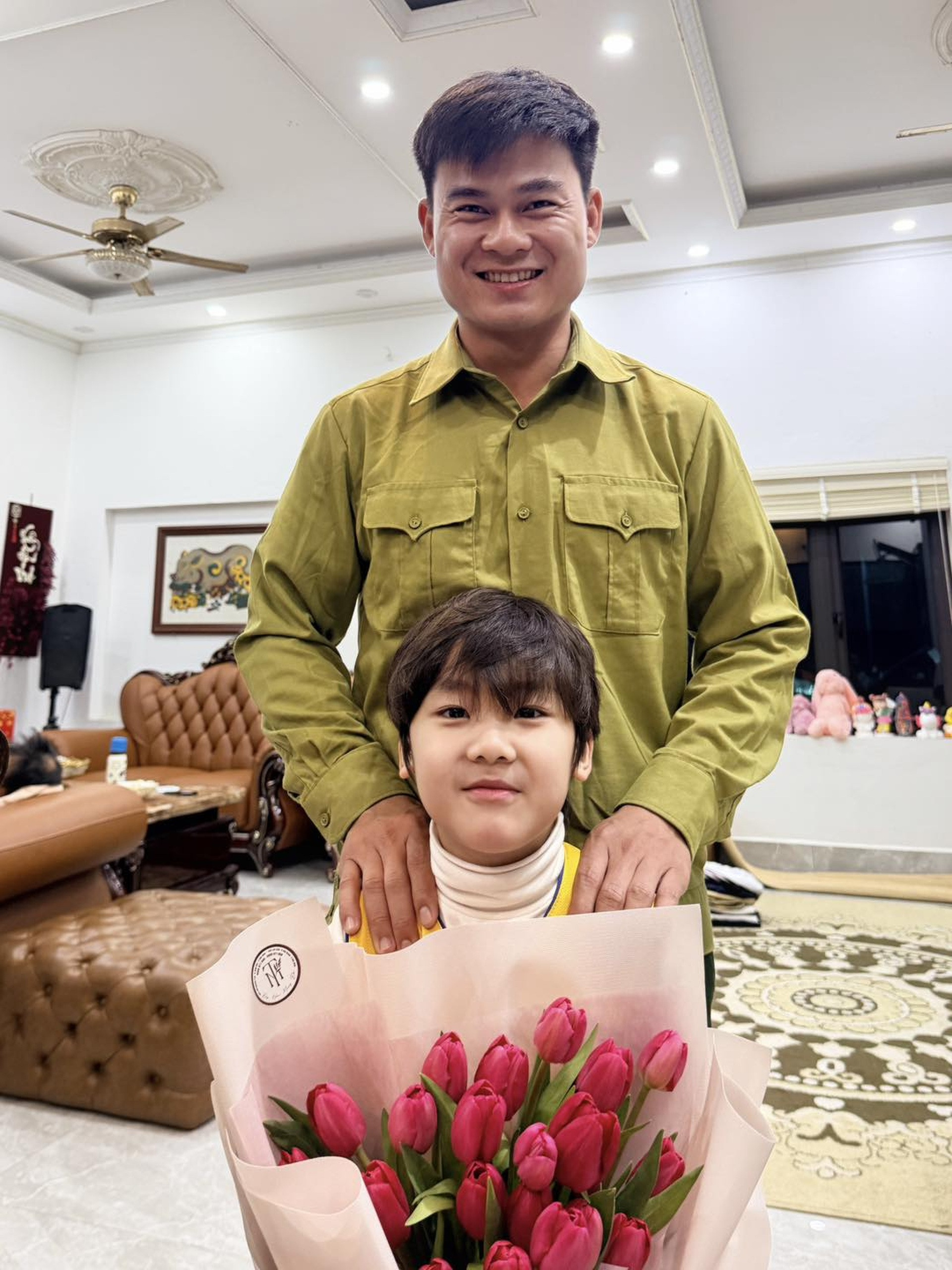 Tổ ấm hơn 1 . 000 M2 của Hòa Minzy và Văn Cương: Hạnh phúc bên gia đình - Ảnh 10.