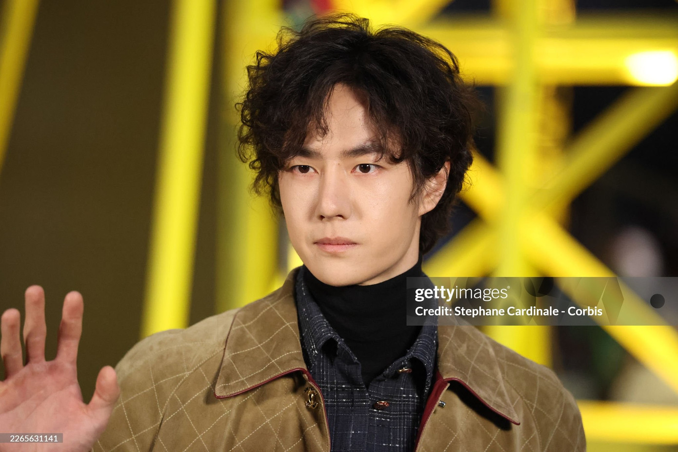paris-fashion-week-chanel-vuong-nhat-bac.jpg