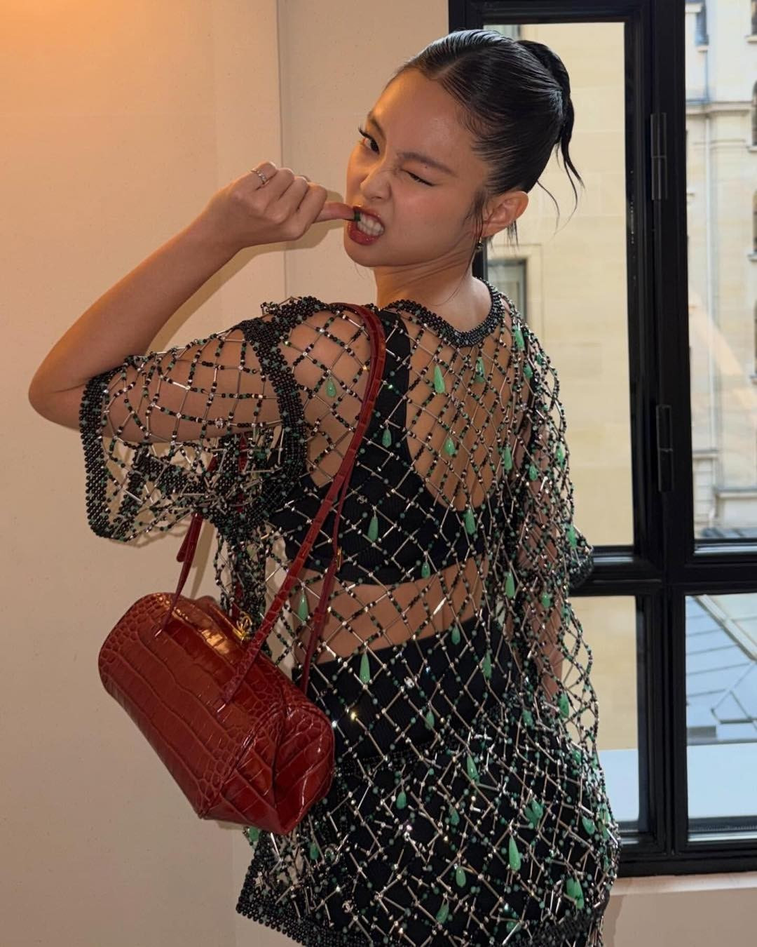 paris-fashion-week-chanel-jennie-kim-zhtdbbhd.jpg