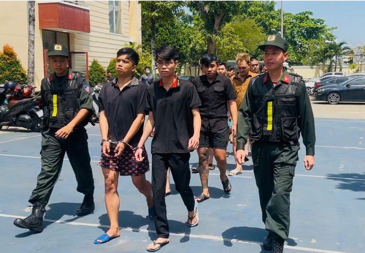 Các đối tượng chủ chốt trong đường dây bị bắt giữ. (Ảnh: CACC)