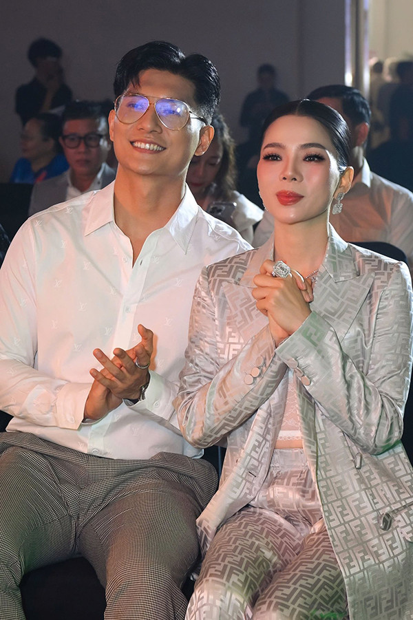 Tình yêu của Lệ Quyên - Lâm Bảo Châu: Thoải mái nắm tay nhau nhẹ nhàng qua ngày tháng - Ảnh 8.