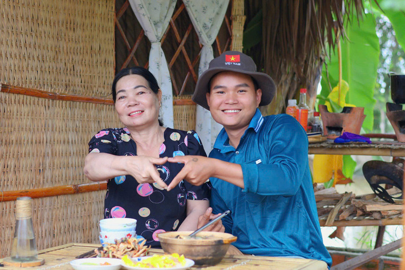 Mất mẹ khi 5 tuổi, chàng trai Tây Ninh được bác dâu yêu thương, cho đất cất nhà插图4 anh 7.jpg