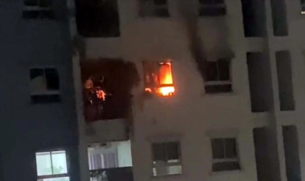 chay can ho tang 9 chung cu ecohome 1, kip thoi cuu 3 nguoi mac ket hinh anh 1