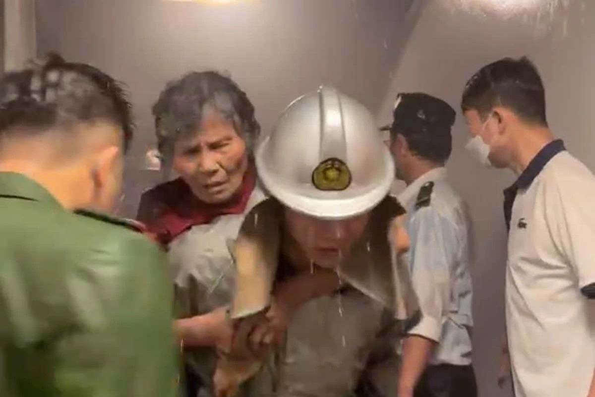 chay can ho tang 9 chung cu ecohome 1, kip thoi cuu 3 nguoi mac ket hinh anh 2