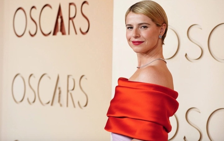 Minh tinh Jessie Buckley xinh đẹp, dự đoán