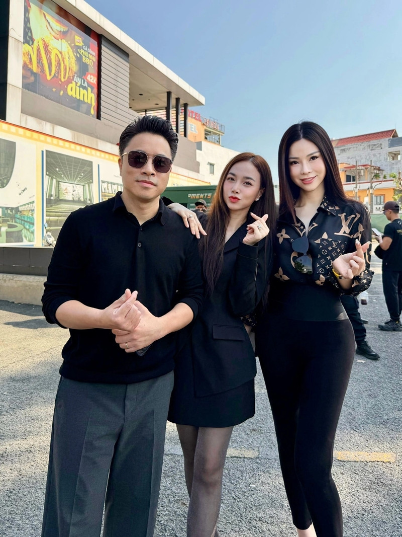 Hoa hậu Lương Thuỳ Linh vai trần gợi cảm, Siu Black nhảy sung sau 3 tháng chạy thận插图10 652809701 10162850433266819 6532243965750701803 n 1773657993.jpg