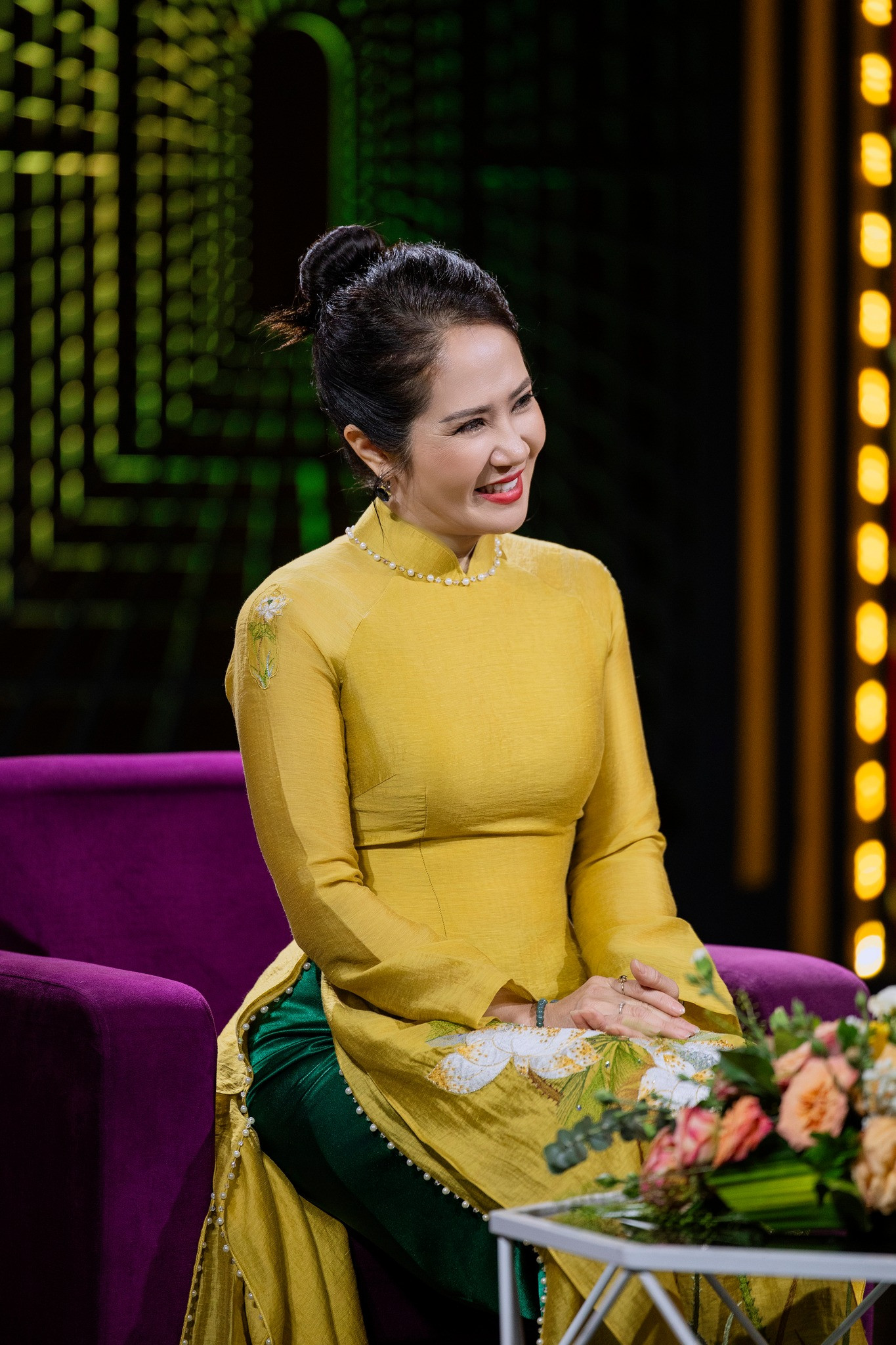 Nghe NSƯT Nguyệt Hằng kể chuyện nhờ 'bát phở' hàn gắn được hôn nhân - Ảnh 2.