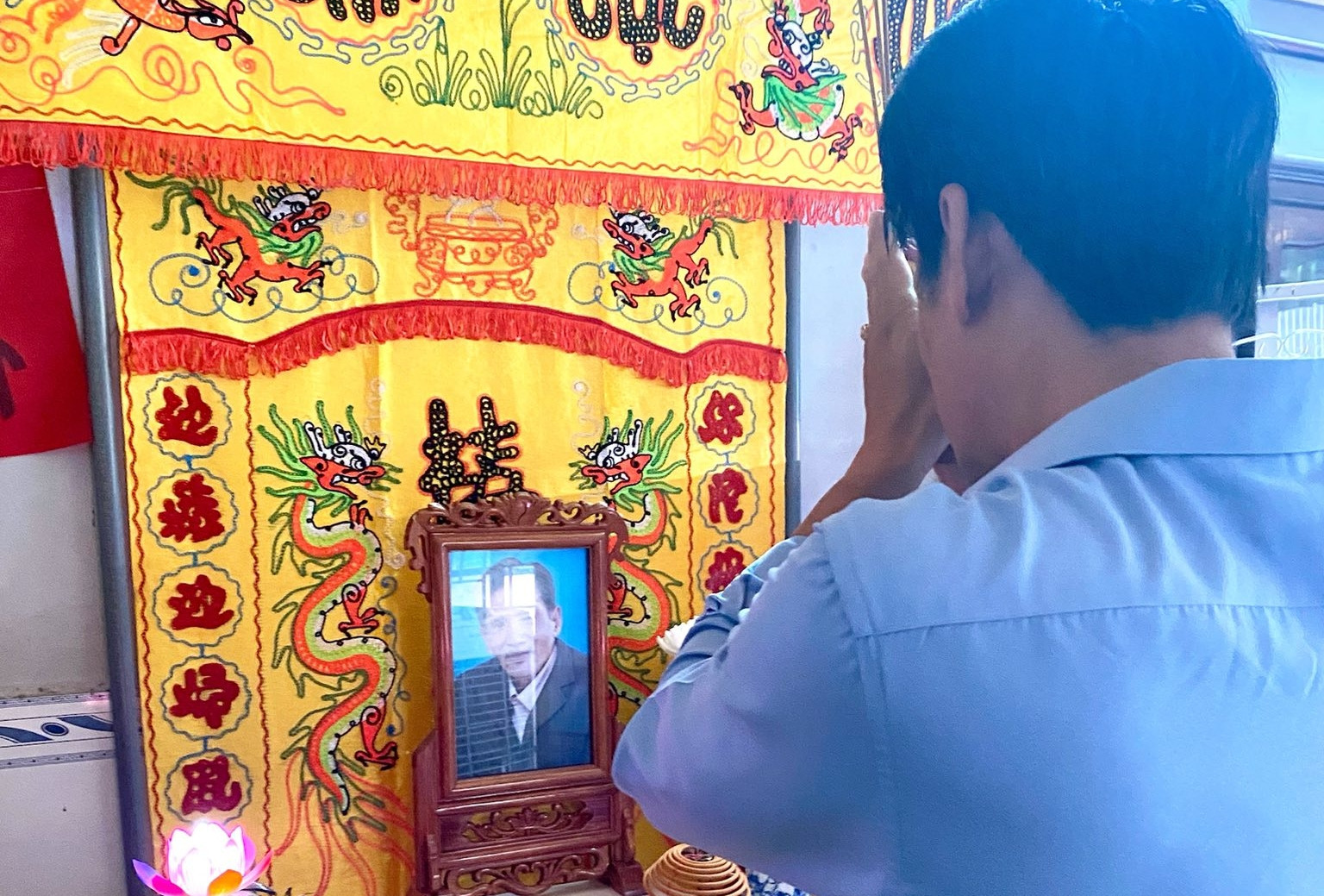 Nhạc sĩ Tô Hiếu tiết lộ về 2 người em gái ở nước ngoài mới về Việt Nam của cố nghệ sĩ Thương Tín插图3 Nhạc sĩ Tô Hiếu tiết lộ về 2 người em gái ở nước ngoài mới về Việt Nam của cố nghệ sĩ Thương Tín插图3