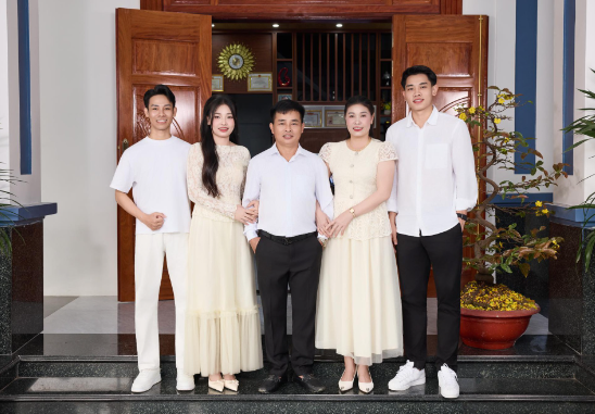 Đình Bắc xây nhà báo hiếu bố mẹ, tiết lộ thu nhập sau thời gian thi đấu - Ảnh 2