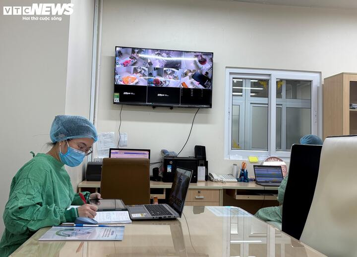 Phía sau cánh cửa vô trùng, bệnh nhân chỉ mong 'sớm được về ôm con’ - 6