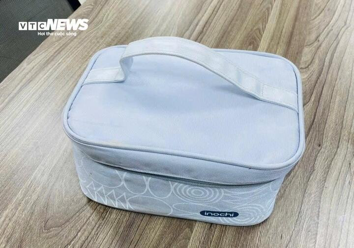 Việc mang cơm đi làm giúp tiết kiệm chi phí và đảm bảo khẩu vị cá nhân.