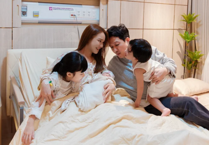 Trường Giang gục ngã khi đưa con trai đi bệnh viện: 'Ba ước có thể đánh đổi điều gì đó...' - Ảnh 2