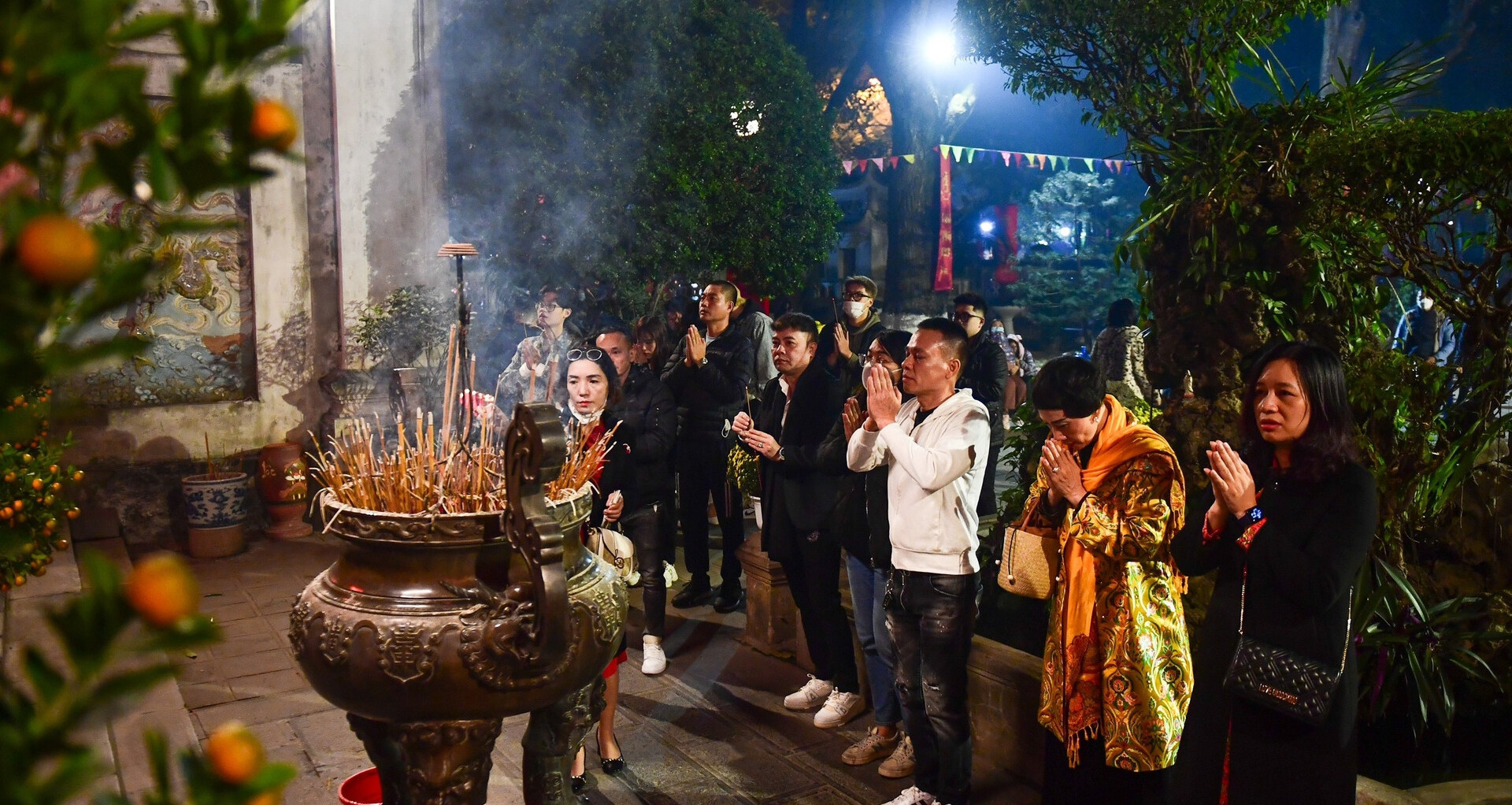 Vì sao nói 'cúng cả năm không bằng rằm tháng Giêng'?插图2 Vì sao nói 'cúng cả năm không bằng rằm tháng Giêng'?插图2