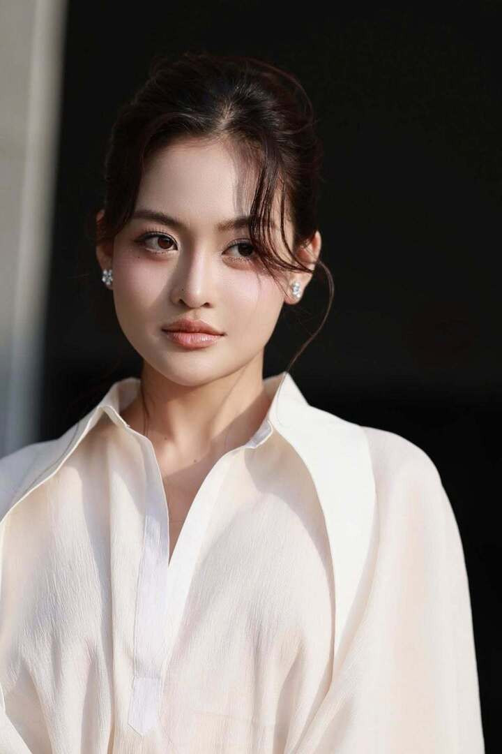 Năm 2017, Thùy Anh quyết định vào miền Nam sinh sống và theo đuổi niềm đam mê với nghệ thuật. Nữ diễn viên góp mặt trong nhiều dự án điện ảnh như