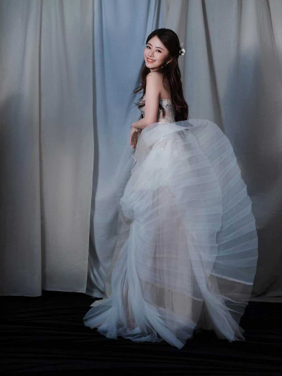 Trúng số độc đắc vào đúng 12h30 trưa mai (22/3/2026), định mệnh an bài, 3 con giáp vận trình như 'cá chép hóa rồng', giàu có lên bất chấp, số đỏ chót như son - Ảnh 1