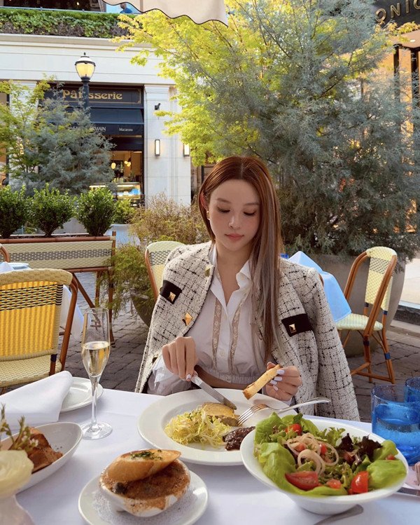 Hotgirl Hà thành đời đầu có nhà 400 tỷ: Nhan sắc 'hack tuổi' nhờ siết cân bằng bữa sáng dễ làm - Ảnh 3.