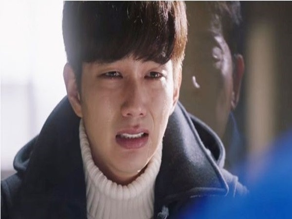 Đêm cuối trước khi ra tòa, ngỡ vợ đã ngủ say, chồng quỳ xuống thì thầm một câu khiến tôi khóc nức nở ôm chặt lấy anh - Ảnh 1