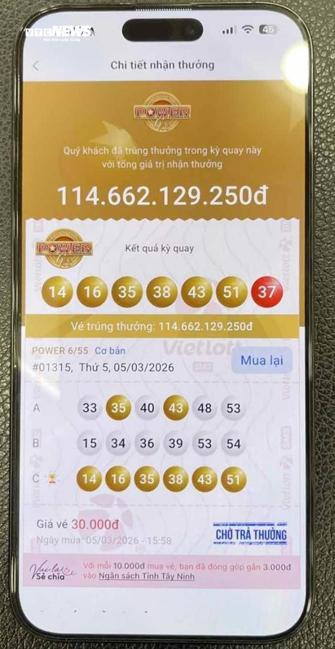 Vé trúng thưởng của anh T. (Ảnh: Đại Việt)