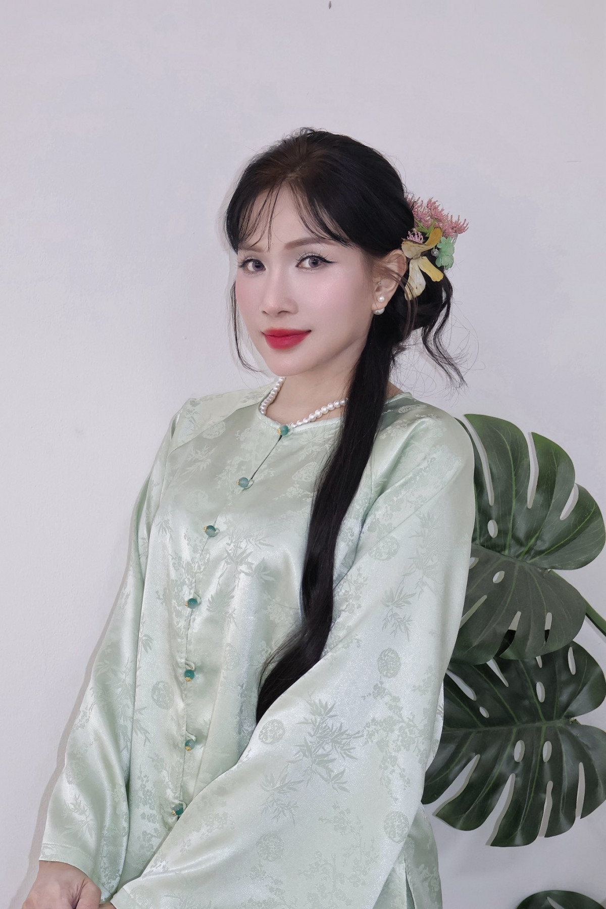 Nhan sắc gợi cảm của nữ chính phim kinh dị