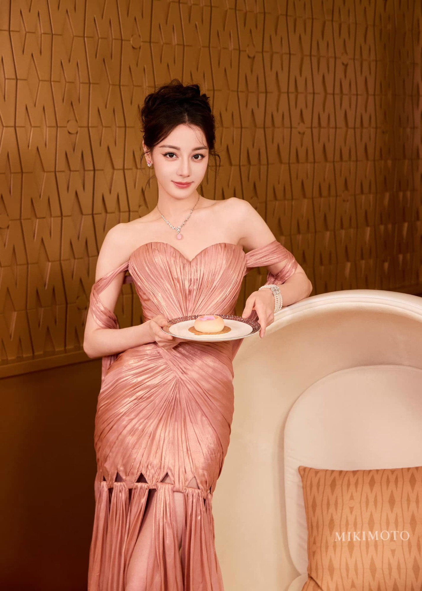 Đúng hôm nay, thứ Ba 24/3/2026, Thần Tài trao túi lộc khủng, 3 con giáp tiền bạc tự ắt đầy tay, công việc suôn sẻ trăm bề, tiêu tiền không phải lo nghĩ - Ảnh 1