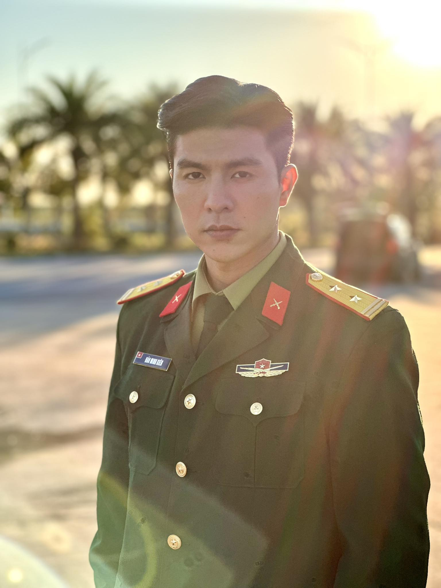 'Con rể' Thượng tướng gây chú ý插图1 'Con rể' Thượng tướng gây chú ý - Ảnh 2.